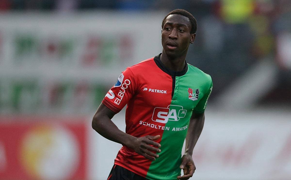 展示了强劲 展示了强劲